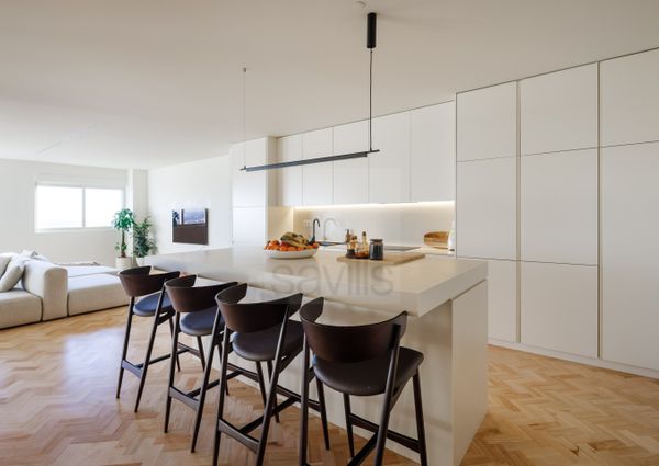 T3 totalmente remodelado na Rua Gonçalo Cristóvão - Porto