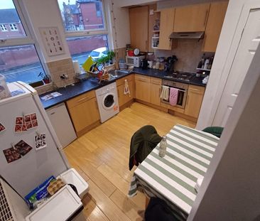 Meanwood Road, Leeds, LS6 4AW - Photo 3