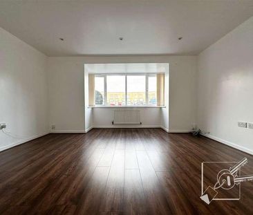 Southfields Green, Gravesend, DA11 - Photo 4