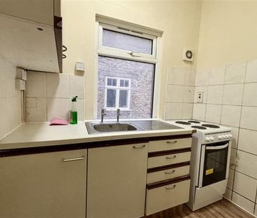 Long Street, Dursley, GL11 - Photo 4