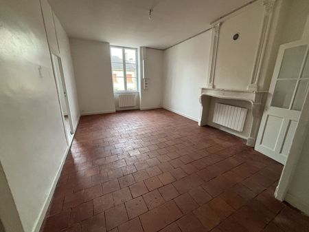 Location Appartement 3 pièces 55m² PONT DE VAUX 01190 - Photo 2