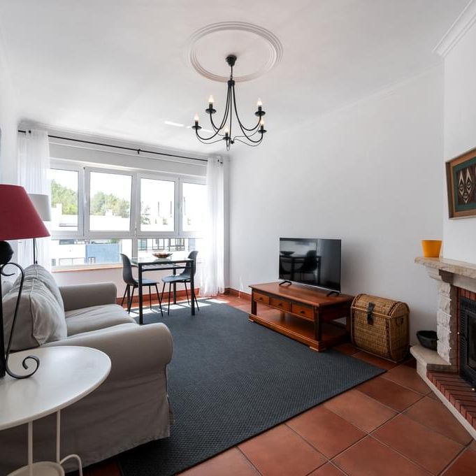 2 Bedroom Apartment with balcony, Alto dos Gaios, Cascais - Foto 1