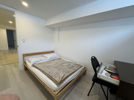 For Lease - 6 Bailey Crescent, Aurora, Ontario - Photo 5