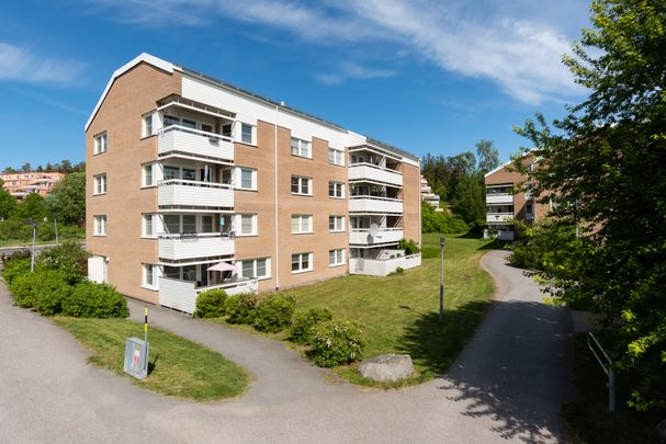 Lommarvägen 33 - Photo 1