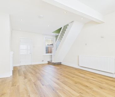 2 bedroom terraced house to rent - Photo 6