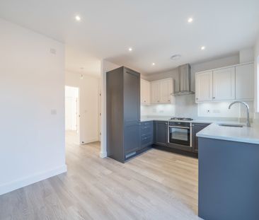 2 bedroom semi-detached house to rent - Photo 5