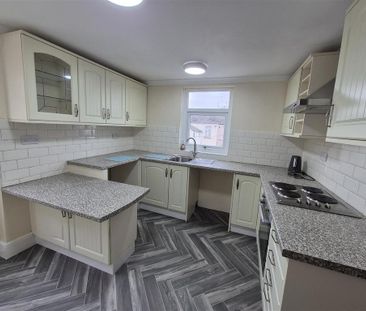 2 bedroom house to rent - Photo 2