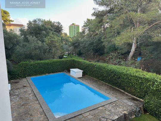 Óptimo T1 sem móveis em condomínio com piscina - Photo 1