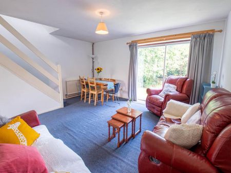 6 bedroom house to rent - Photo 2