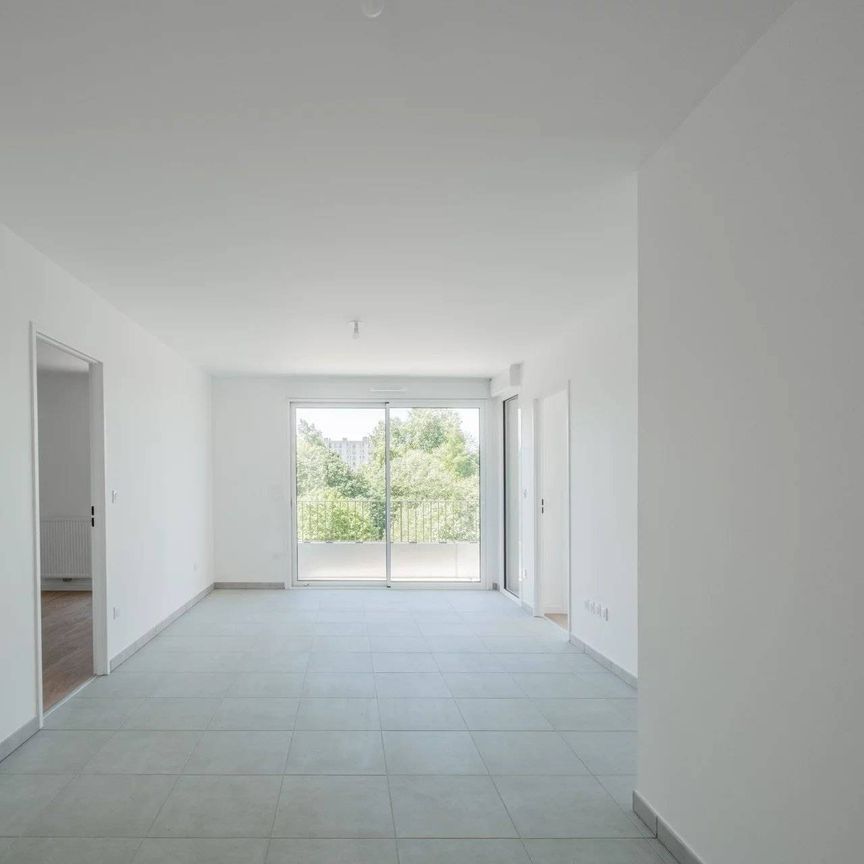 Rental Apartment Bordeaux Saint-Jean - Photo 1