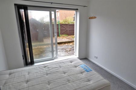 1 bedroom maisonette to rent - Photo 4