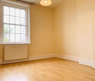 Large Apartment In Central Tunbridge Wells, TN2 - Photo 1