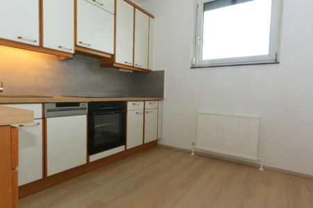 die Wohnung bietet alles, was man sich von einem gemütlichen neuen Zuhause wünscht: gute Lage, komfortable Ausstattung und ausreichend Platz! - Photo 5