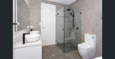 Near-New Family Home with Premium Upgrades – Available 23rd January 2026 - Photo 5