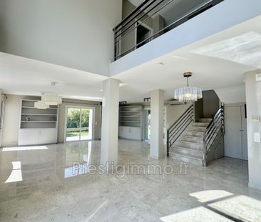 Le Cannet Tres belle villa moderne et récente vue mer 5P de 15 - Photo 5