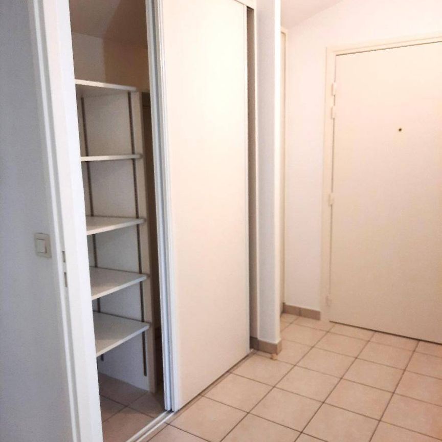 Location appartement rénové 2 pièces 49.85 m² à Cluses (74300) 4 - Photo 1