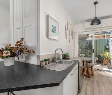 Stylist Beachside Villa - Photo 3