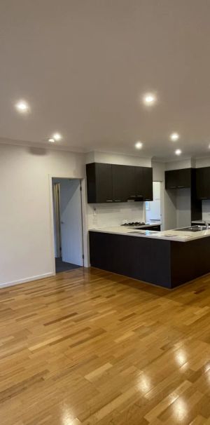 STUNNING TOWNHOUSE WITH ITS OWN STREET FRONTAGE - Photo 1