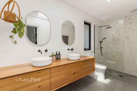 9 Azalea Ct, Cheltenham - Photo 5