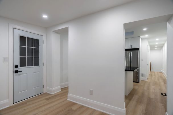 For Lease - 2555 Dundas Street Unit# Second Floor, Toronto, Ontario - Photo 1