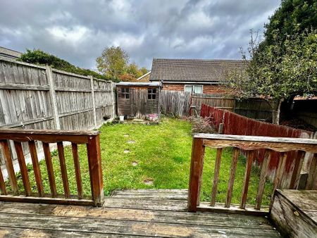 1 bedroom flat to rent - Photo 4