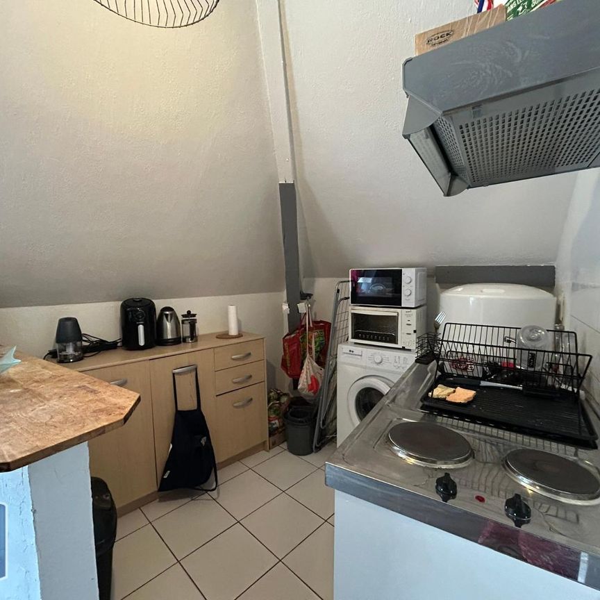 Location Appartement 1 pièce 18m² BRIVE LA GAILLARDE 19100 - Photo 1