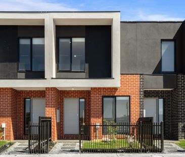 Modern 2-Bedroom Townhouse in Convenient Mickleham Location - Photo 6