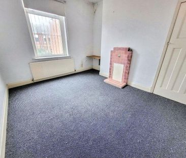 2 bed upper flat to rent in NE32 - Photo 2