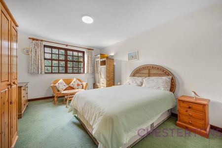 5 bedroom detached house to rent - Photo 4