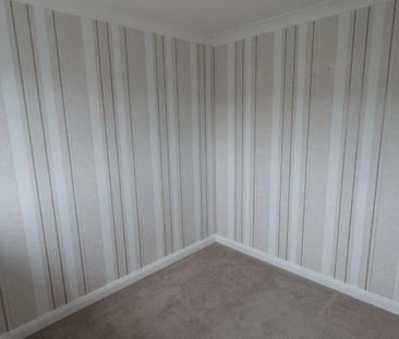 3 bedroom end of terrace house to rent - Photo 1