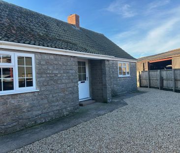 2 bedroom detached bungalow to rent - Photo 3