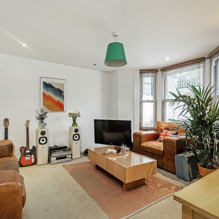 Rossiter Road, SW12 9RU, London - Photo 1