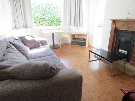 Bedroom House In Winton, BH9 - Photo 5