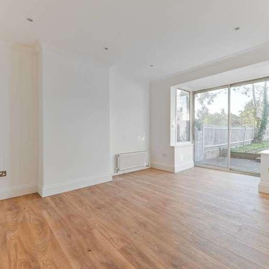 Glenthorne Gardens, Sutton, SM3 - Photo 1