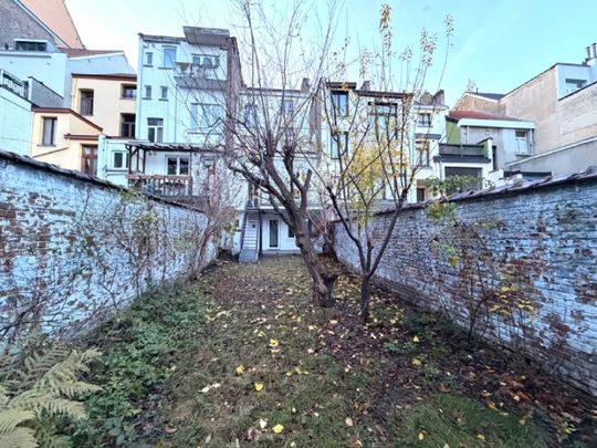 Parc Josaphat- Maison 6ch +/- 250m² avec jardin - Schaarbeek - Foto 1