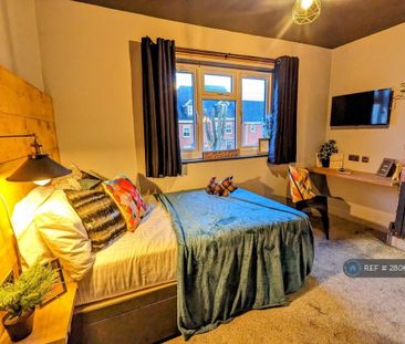 1 bedroom in a house share to rent - Photo 4