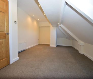 3 bedroom penthouse to rent - Photo 3