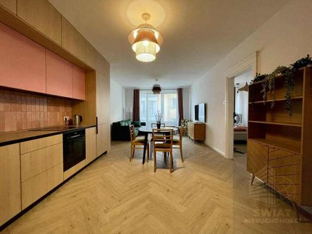 Stare Miasto, 2 pokoje + winda i miejsce postojowe - Zdjęcie 3