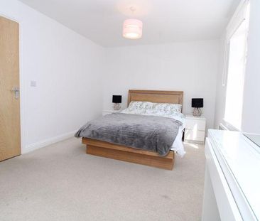 2 bedroom maisonette to rent - Photo 6
