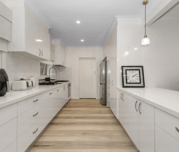 Fantastic Family Home - Photo 2