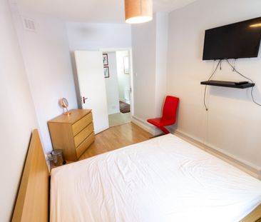 Room in a Shared Flat, Pilton Place, SE17 - Photo 2