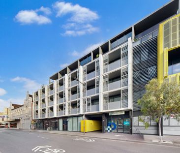 Stylish Furnished Apartment - Photo 1