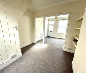 2 bedroom terraced house to rent - Photo 4