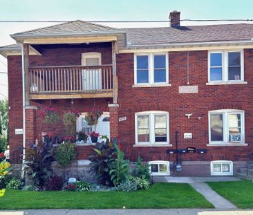 For Lease - 5038 HURON Street, Niagara Falls, Ontario - Photo 1