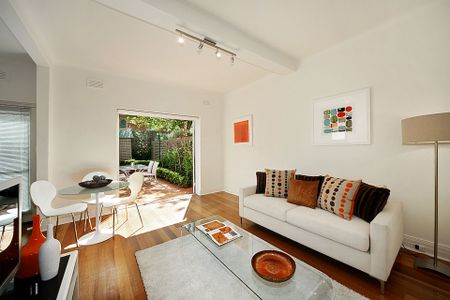 Unit 1/29 Lang Street, South Yarra. - Photo 4