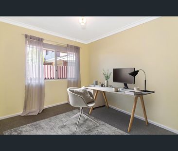 19 Solandra Way, Forrestfield, WA 6058 - Photo 3