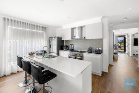 Stunning 4-Bedroom Family Home in Fraser Rise - Photo 2