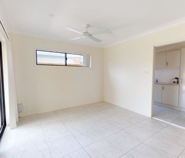 2/13A Wilton Drive, East Maitland NSW 2323 - Photo 5