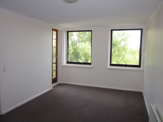 11/14 Normanby Street, Windsor VIC 3181 - Photo 1