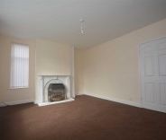 3 bed House - Semi-Detached for Rent - Photo 2